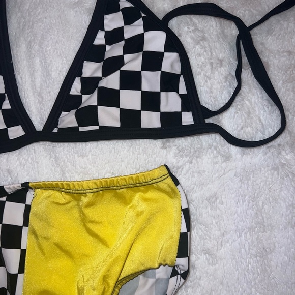 Rave set - Picture 2 of 2